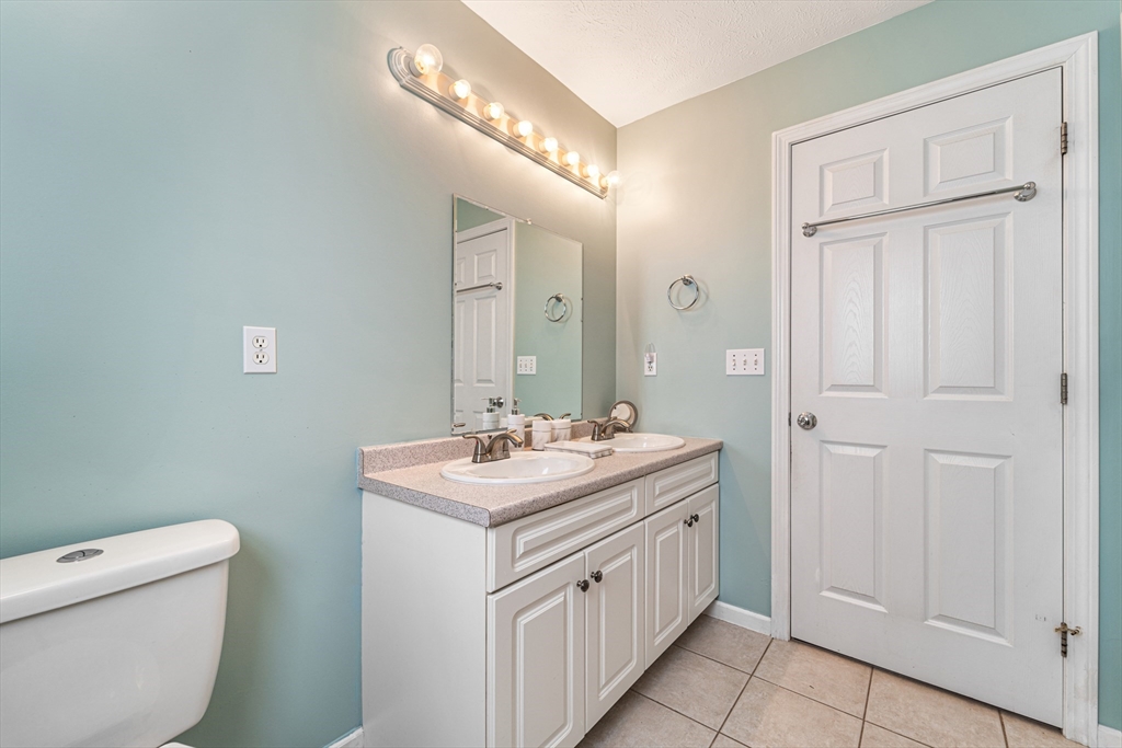 263 Boxford Road Haverhill, MA 01835 - Photo 9 of 41 Gallery Image 9