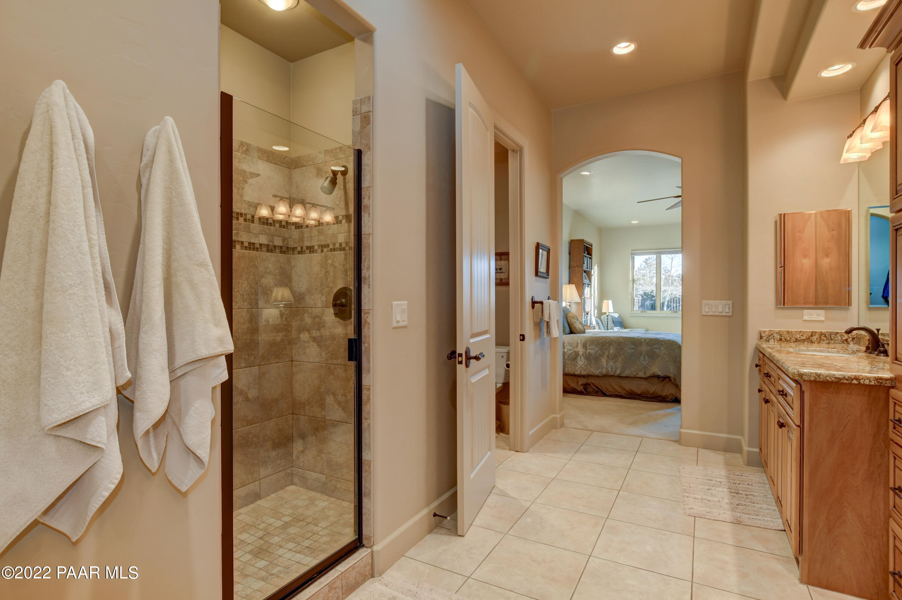 1652 Stable Rock Road Prescott, AZ 86303 - Photo 21 of 51 021_Primary Bathroom