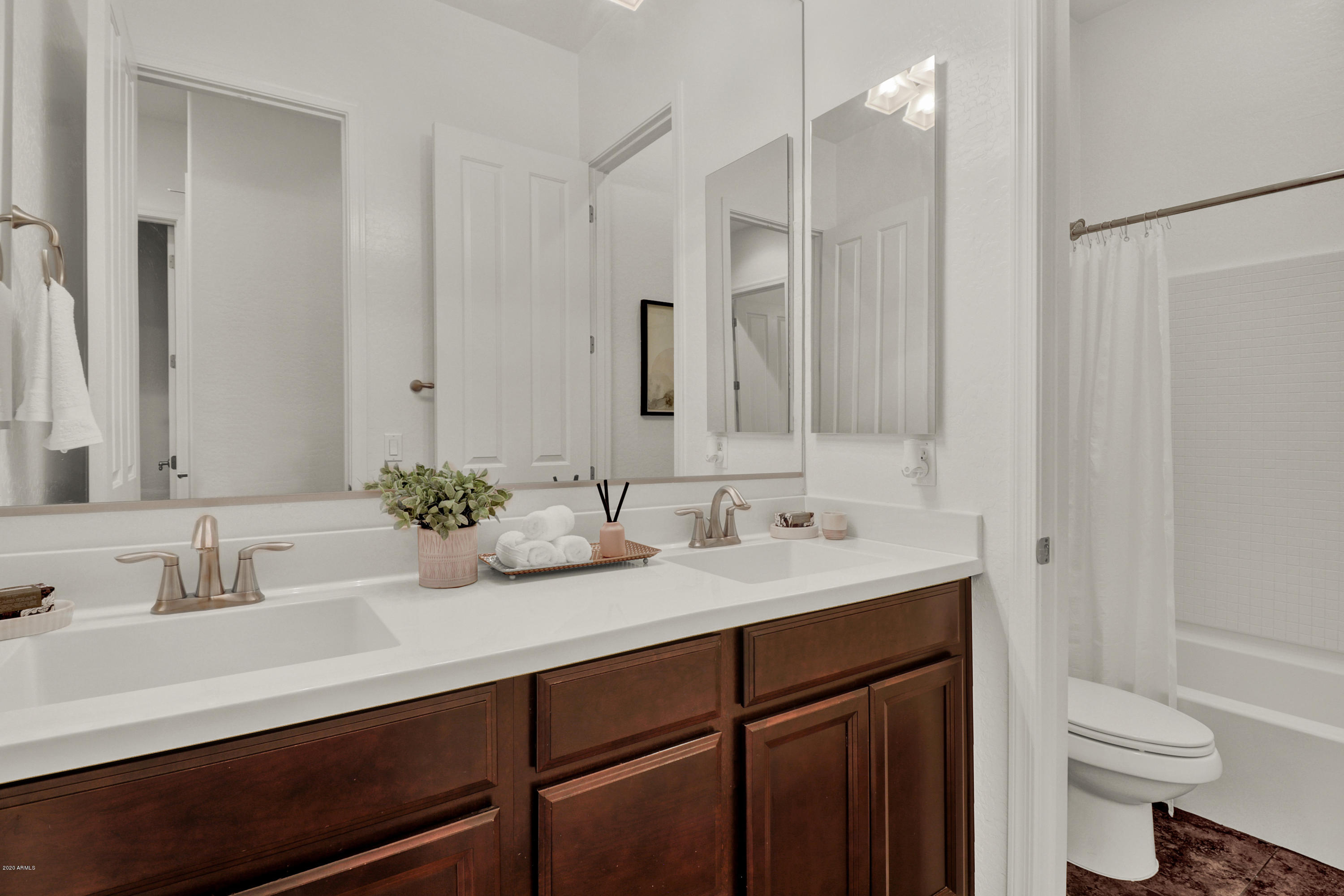 20465 West Ridge Road Buckeye, AZ 85396 - Photo 24 of 59 Bathroom 2
