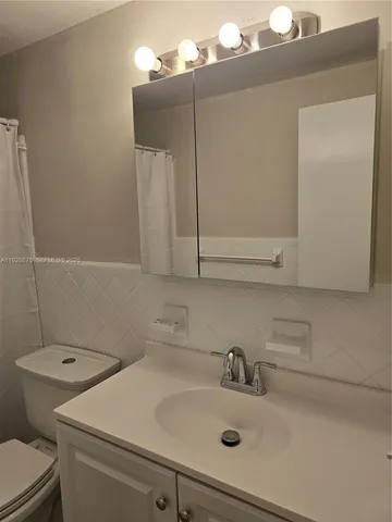 $2,195 | 835 Lenox Avenue, Unit 206, Miami Beach, FL 33139