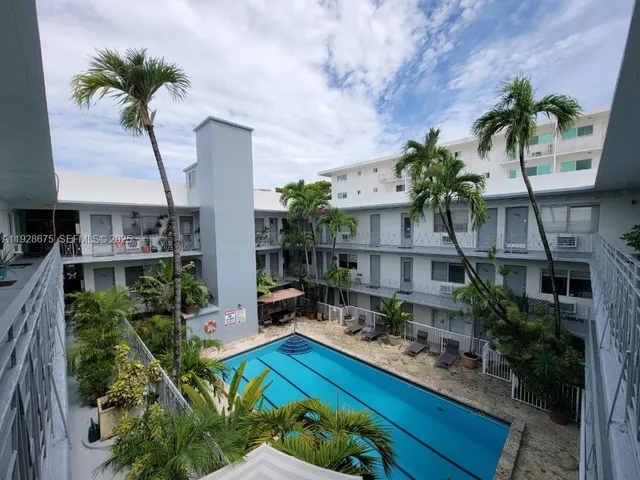 $2,195 | 835 Lenox Avenue, Unit 206, Miami Beach, FL 33139