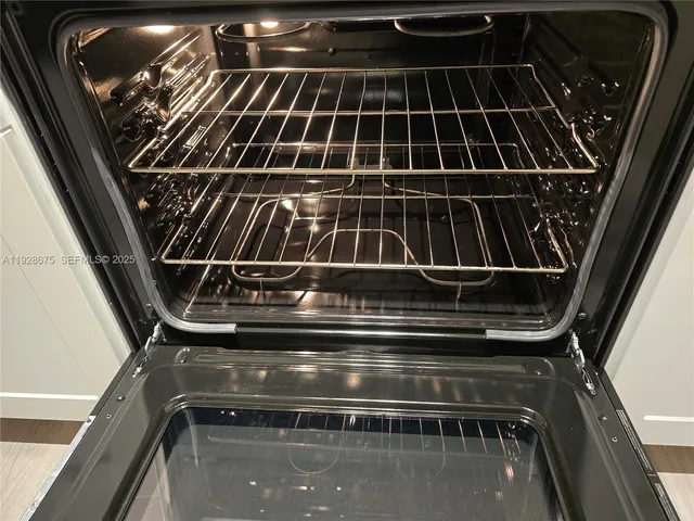 $2,195 | 835 Lenox Avenue, Unit 206, Miami Beach, FL 33139