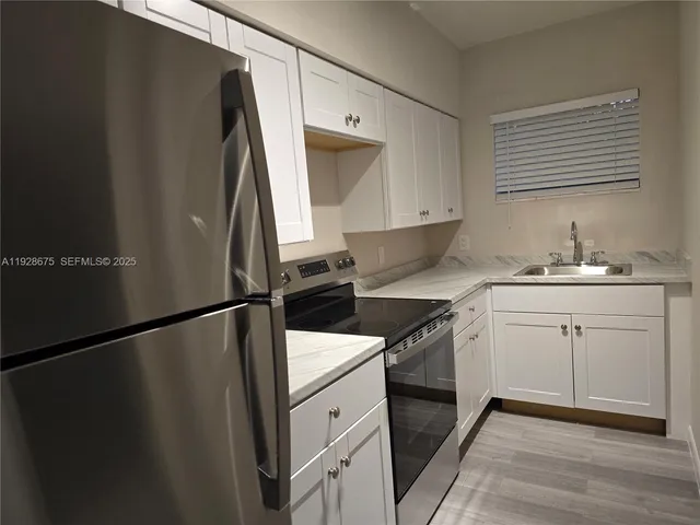 $2,195 | 835 Lenox Avenue, Unit 206, Miami Beach, FL 33139