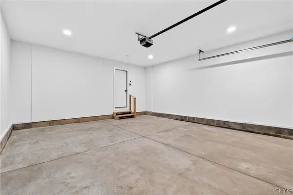 $369,900 | 300 Nicks Way, Geddes, NY 13209