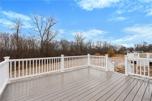 $369,900 | 300 Nicks Way, Geddes, NY 13209