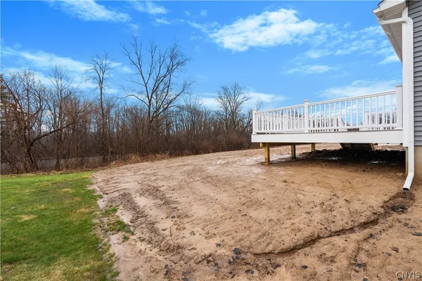 $369,900 | 300 Nicks Way, Geddes, NY 13209