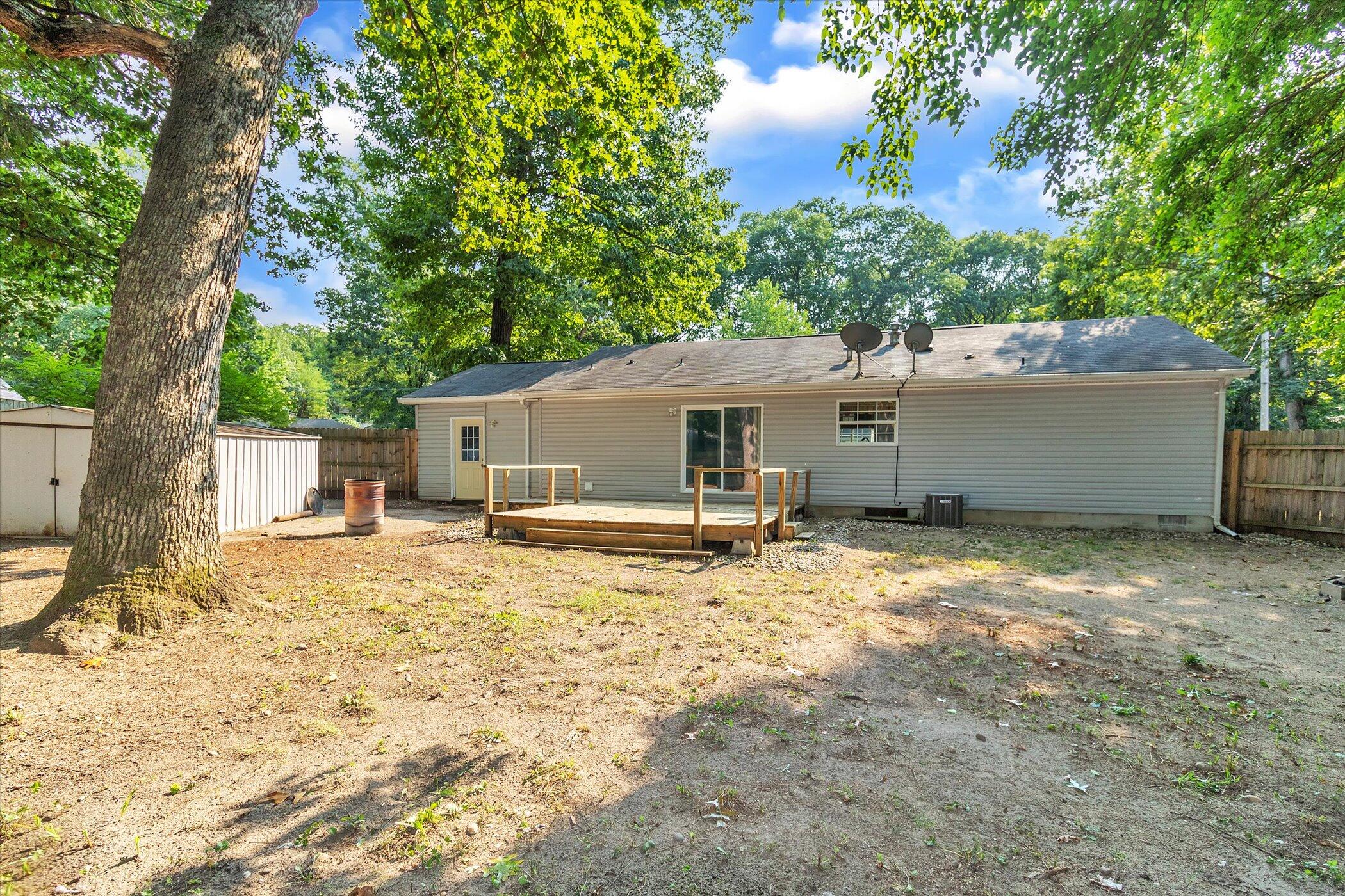 10 Oak Grove Road Springfield, MI 49037 - Photo 30 of 33 30-10-Oak-Grove-Rd-WindowStill-Real-Esta