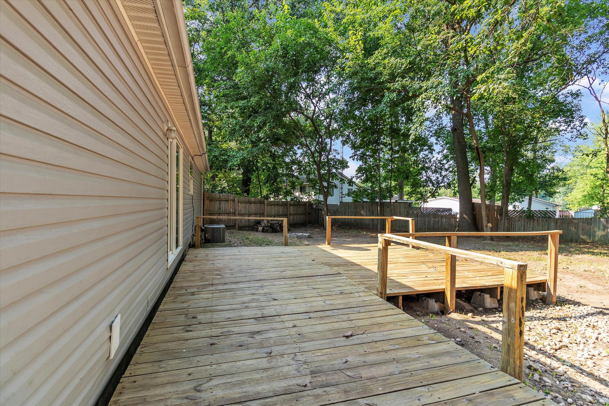 10 Oak Grove Road Springfield, MI 49037 - Photo 33 of 33 33-10-Oak-Grove-Rd-WindowStill-Real-Esta