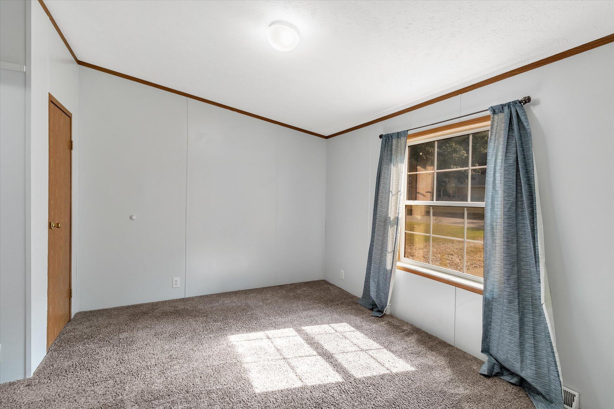 10 Oak Grove Road Springfield, MI 49037 - Photo 10 of 33 10-10-Oak-Grove-Rd-WindowStill-Real-Esta