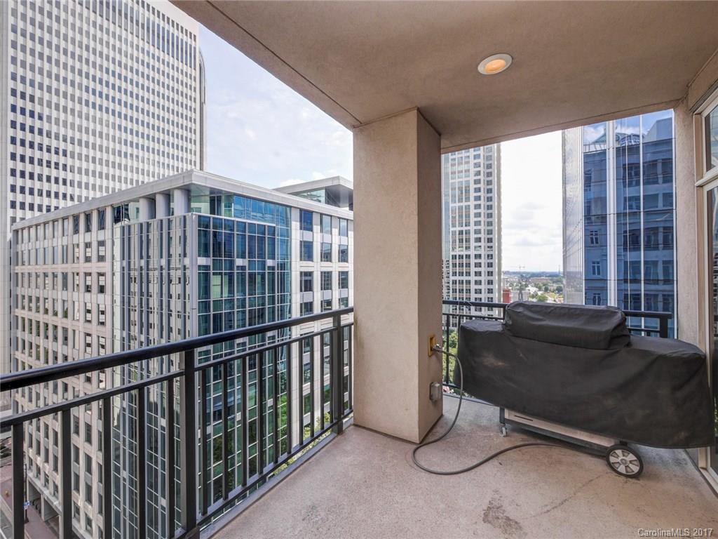 230 South Tryon Street, Unit 1004 Charlotte, NC 28281 - Photo 2 of 24