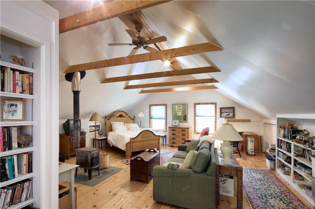 68 Boulder Hill Road Tenants Harbor, ME 04860 - Photo 17 of 29 Lovely 1 bedroom/1 full bath living...