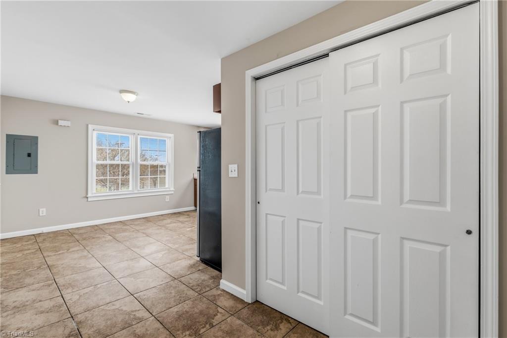 611 West Green Drive, Unit D High Point, NC 27260 - Photo 5 of 19
