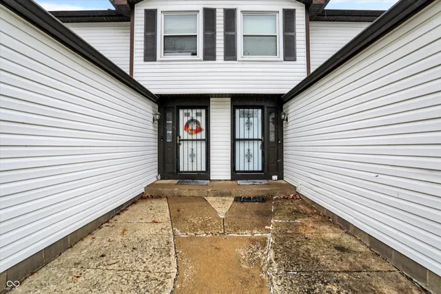 $165,500 | 6813 Cross Key Drive, Indianapolis, IN 46268