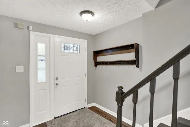 $165,500 | 6813 Cross Key Drive, Indianapolis, IN 46268