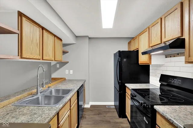 $165,500 | 6813 Cross Key Drive, Indianapolis, IN 46268