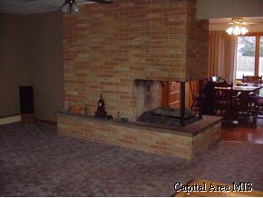 2 Stelte Lane Springfield, IL 62702 - Photo 3 of 7