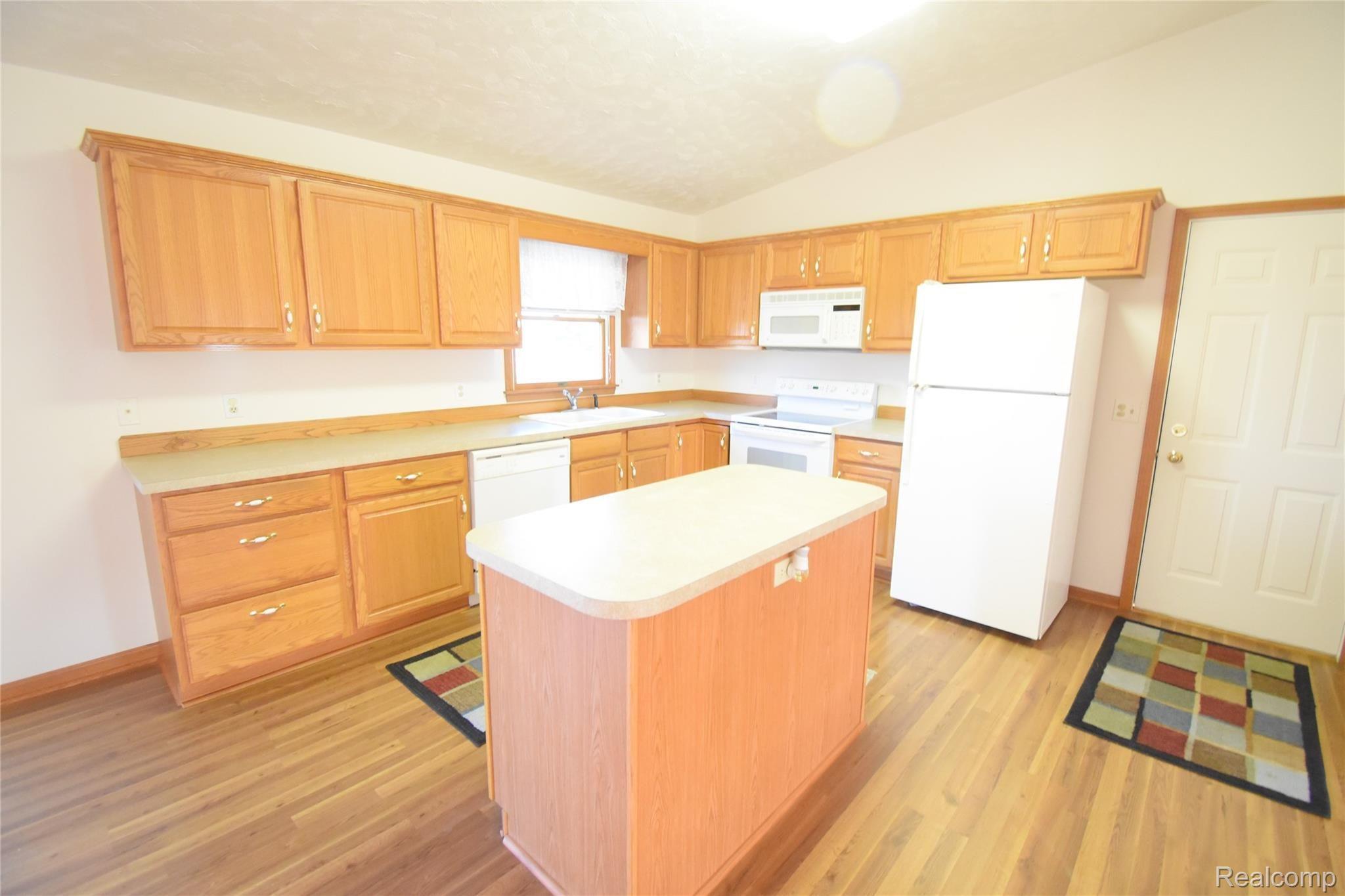 4175 South Reed Road Durand, MI 48429 - Photo 8 of 31 7.JPG