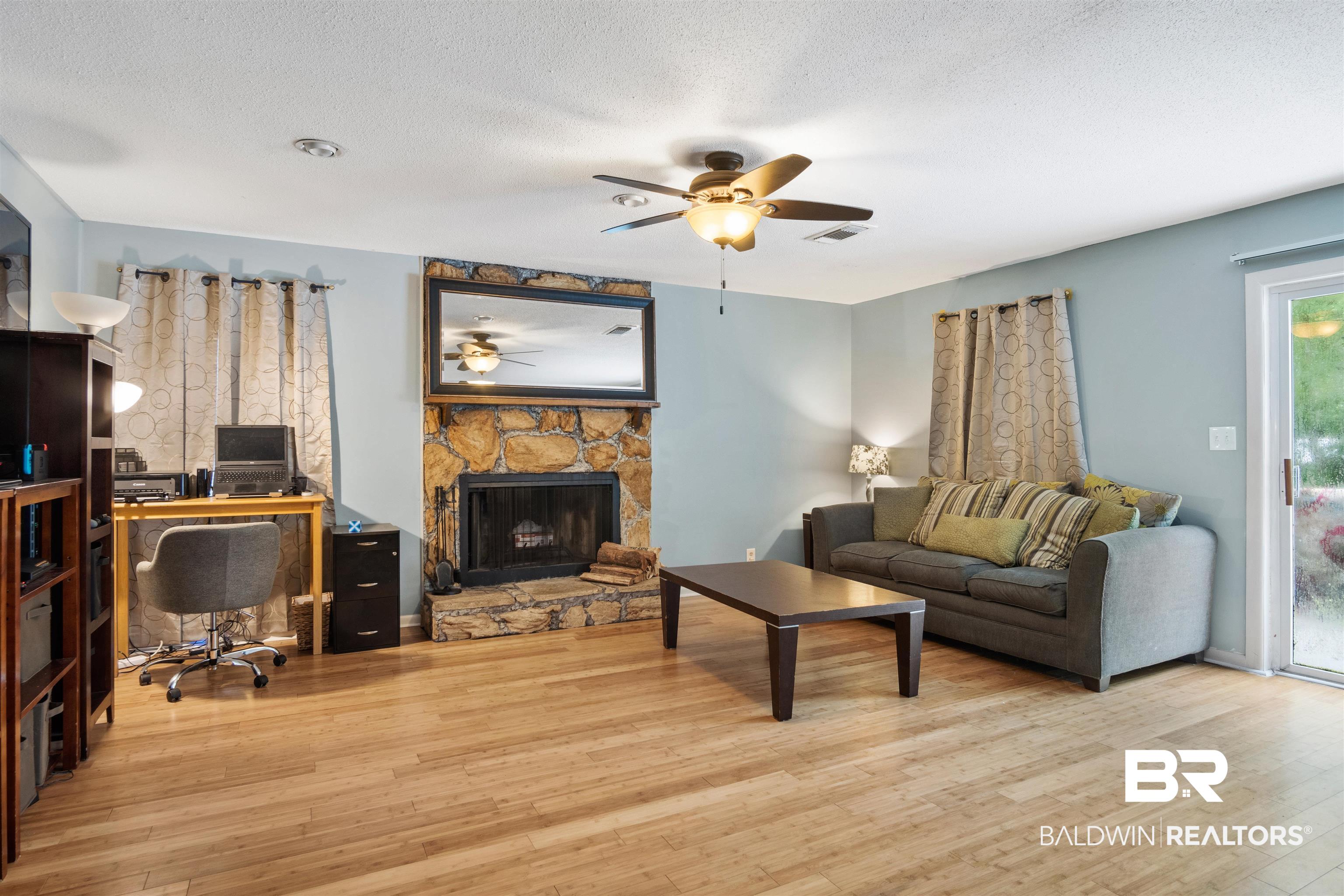 105 Everade Circle Daphne, AL 36526 - Photo 4 of 35