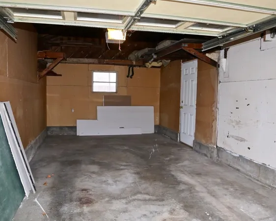 $175,000 | 1818 North Harrison Hutchinson Ks 67502, Hutchinson, KS 67502