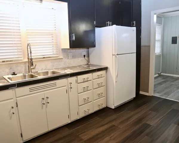 $175,000 | 1818 North Harrison Hutchinson Ks 67502, Hutchinson, KS 67502