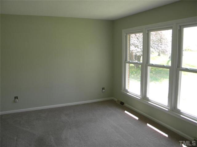2905 Wicklow Place Raleigh, NC 27604 - Photo 3 of 10
