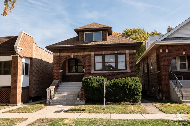 $499,900 | 2623 Euclid Avenue, Berwyn, IL 60402