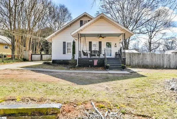 $299,900 | 215 Beattie Street, Simpsonville, SC 29681