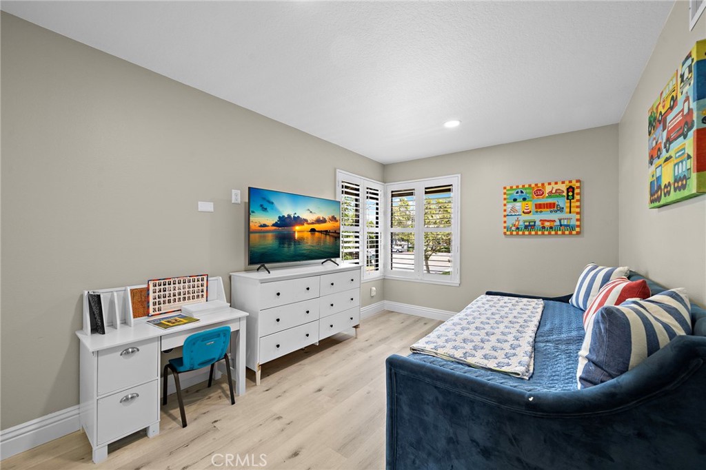 18134 Rustic Court Fountain Valley, CA 92708 - Photo 30 of 40 Bedroom 3 mirrored closet doors w/ recessed lighting