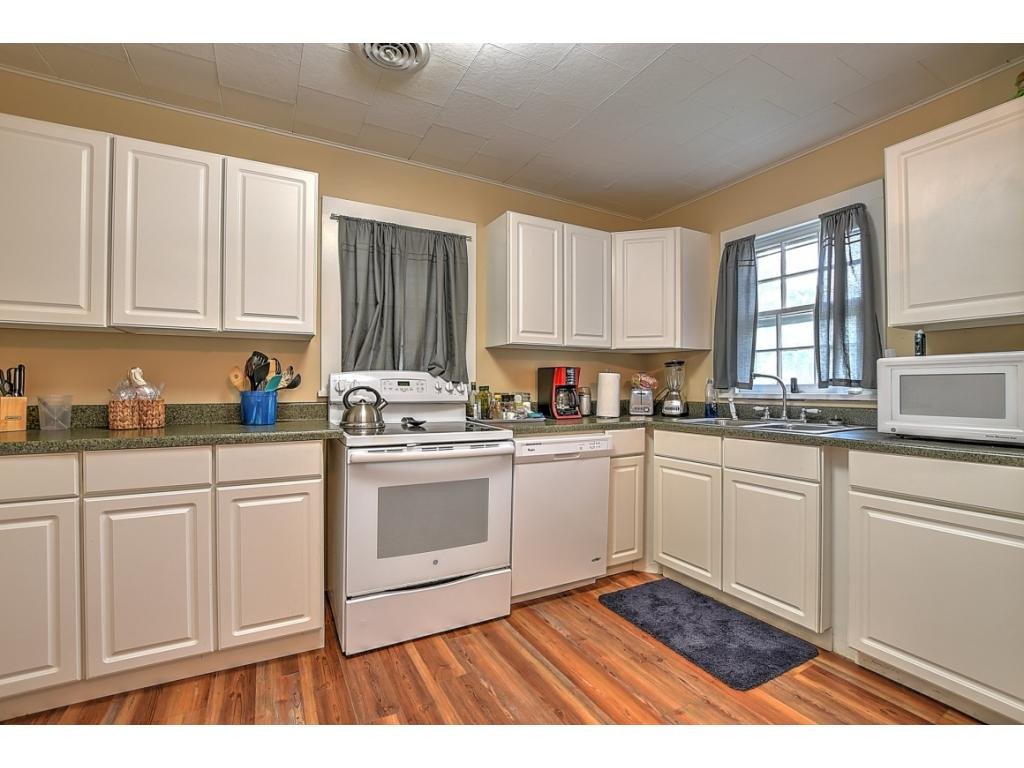 1222 Robinhood Road Greeneville, TN 37745 - Photo 9 of 15 Photo 9