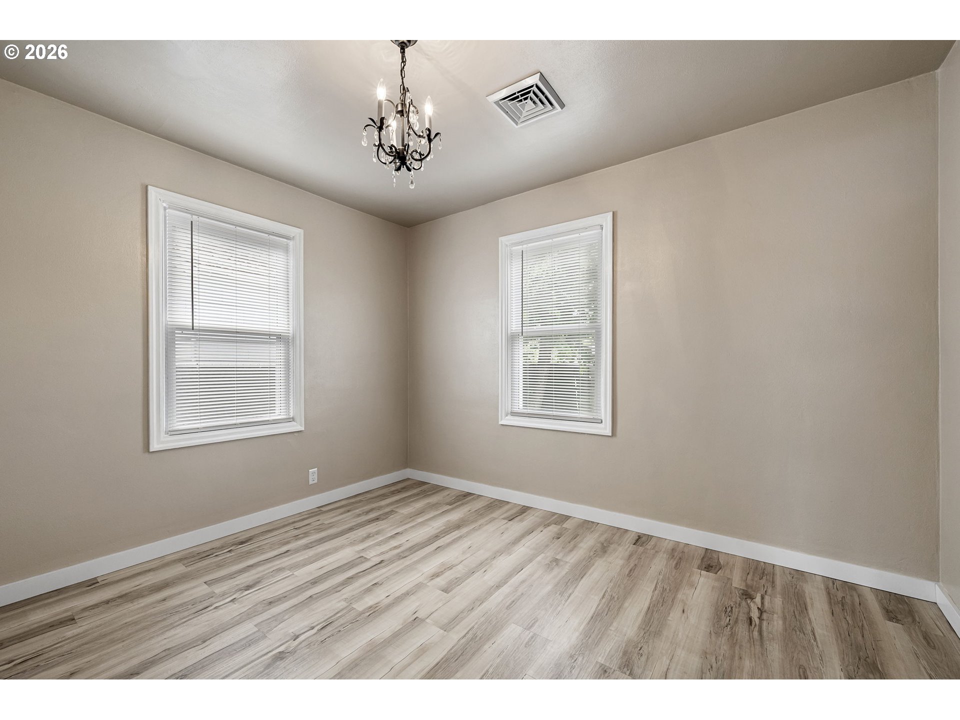 956 1st Street Springfield, OR 97477 - Photo 24 of 48