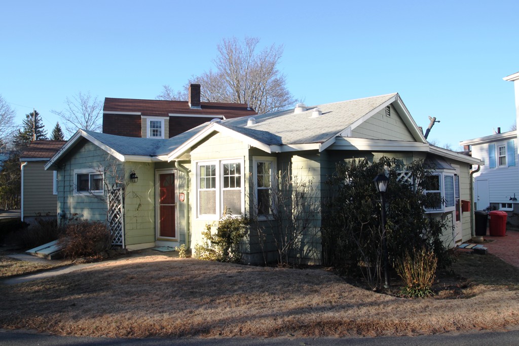 7 Stony Brook Road Marblehead, MA 01945 - Photo 1 of 8 Gallery Image 1