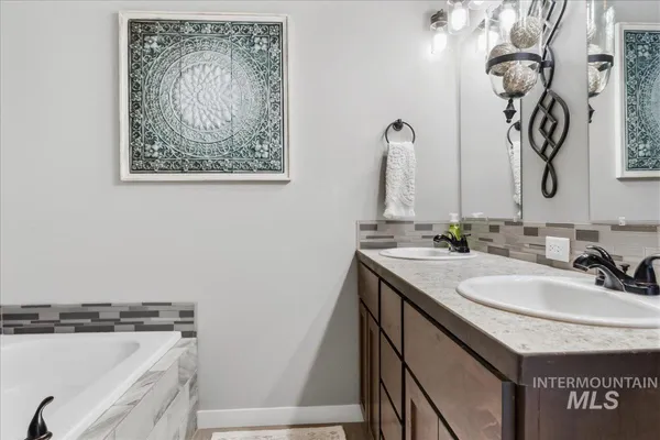 $359,000 | 616 22nd Avenue East, Jerome, ID 83338