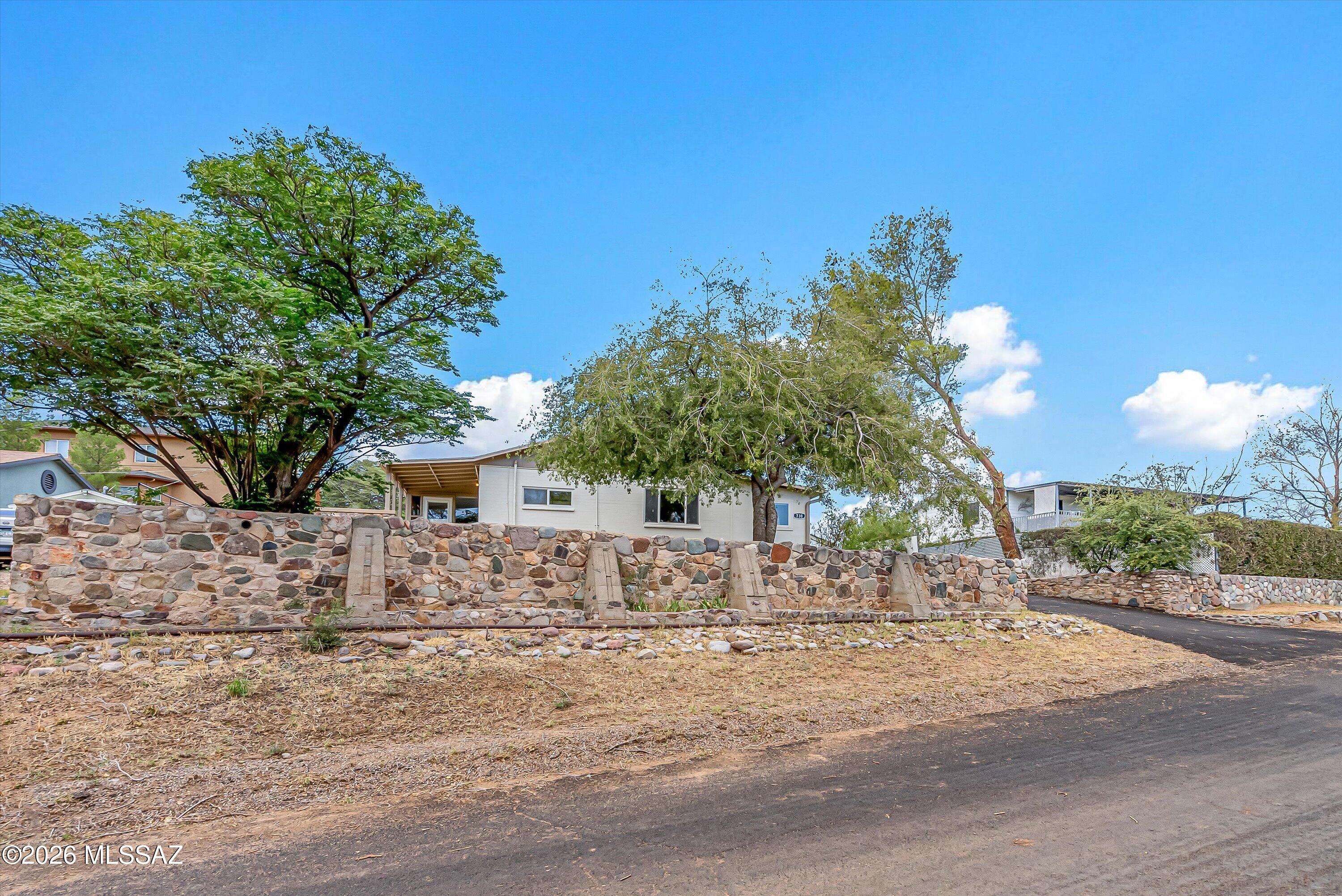 730 North Robles Road Oracle, AZ 85623 - Photo 4 of 28 01-Front of Home