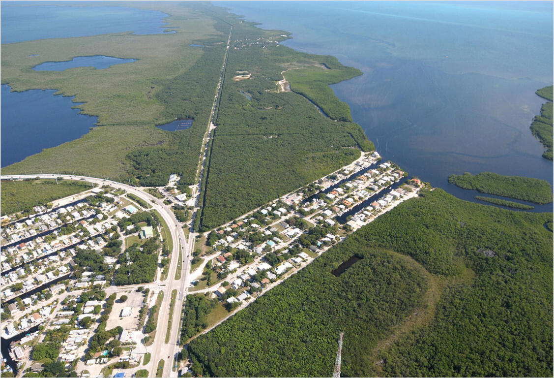 30 South Exuma Road, Unit B Key Largo, FL 33037 - Photo 10 of 17 30SExumaRd_11457_10
