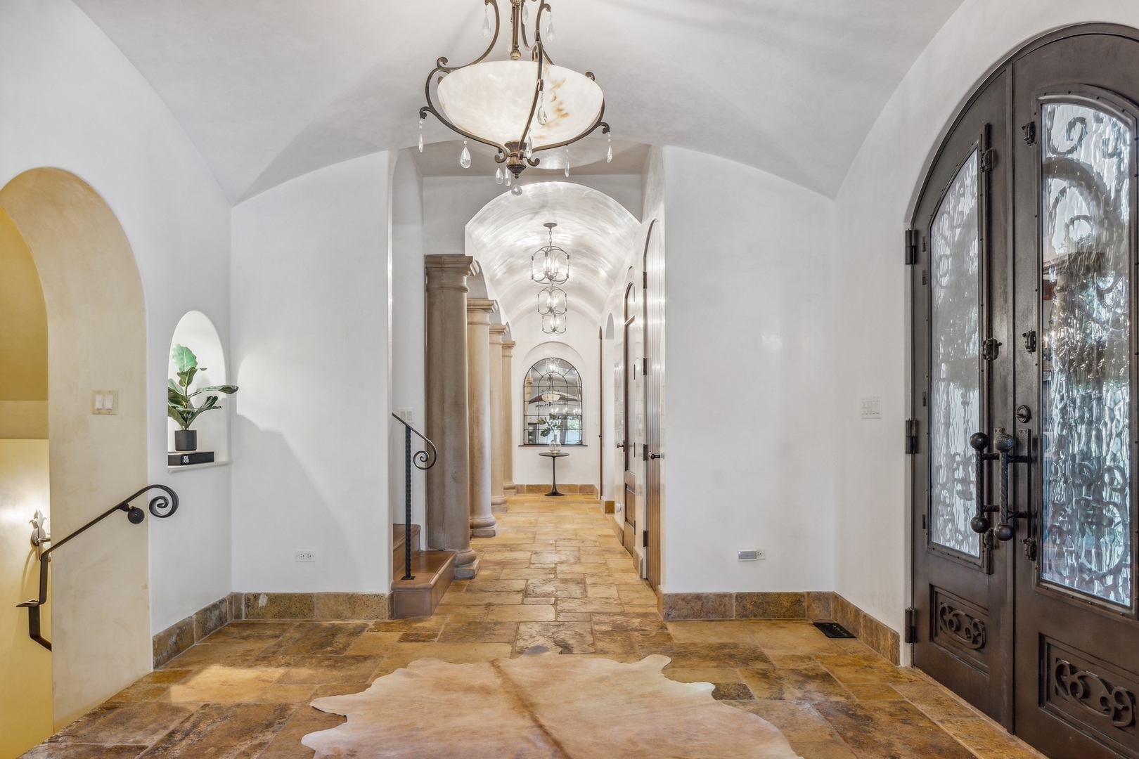 240 Spring Avenue Naperville, IL 60540 - Photo 6 of 43 a view of a livingroom with painted walls