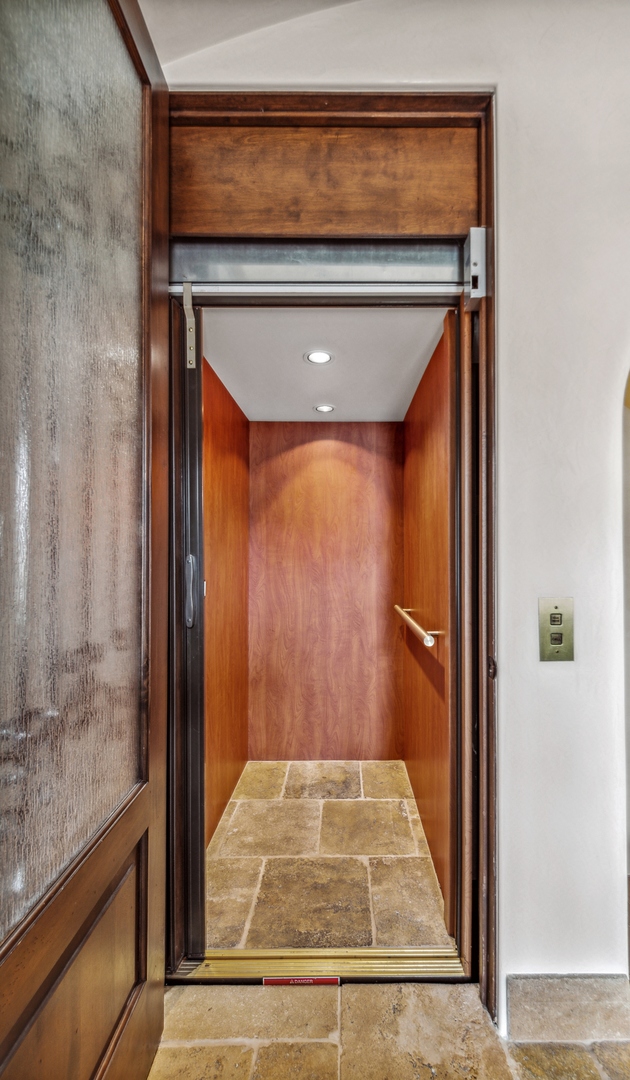 240 Spring Avenue Naperville, IL 60540 - Photo 8 of 43 a view of door