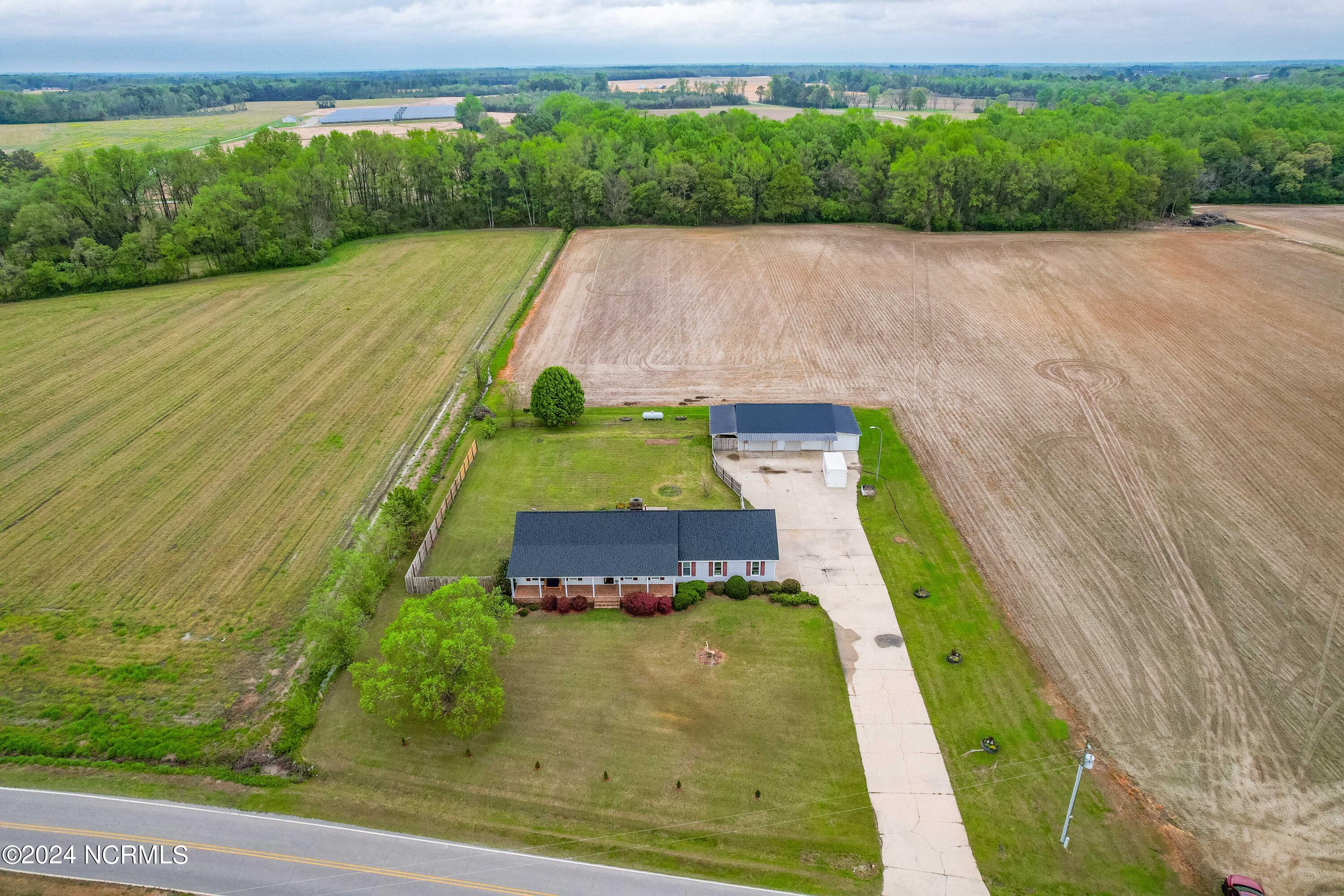 1507 Faro Road Stantonsburg, NC 27883 - Photo 2 of 42 Aerial