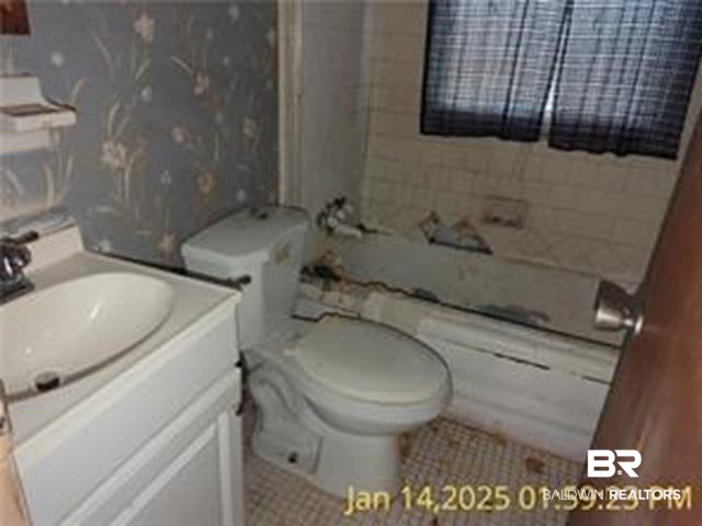 233 Grant Circle Mobile, AL 36610 - Photo 8 of 10 Full bathroom with toilet, vanity, shower / bath combination with glass door, and tile patterned flooring