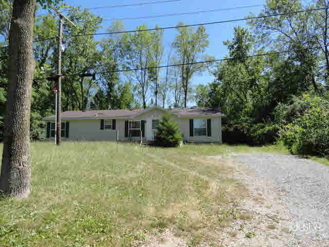 1404 Gable Road Fort Wayne, IN 46816 - Photo 2 of 24