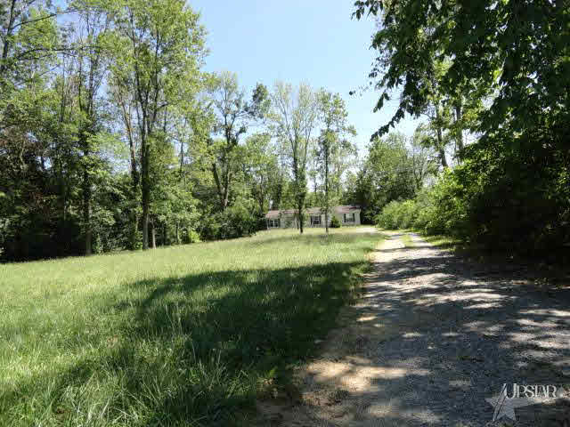 1404 Gable Road Fort Wayne, IN 46816 - Photo 3 of 24