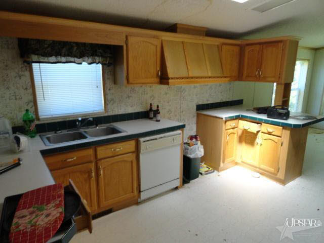 1404 Gable Road Fort Wayne, IN 46816 - Photo 9 of 24