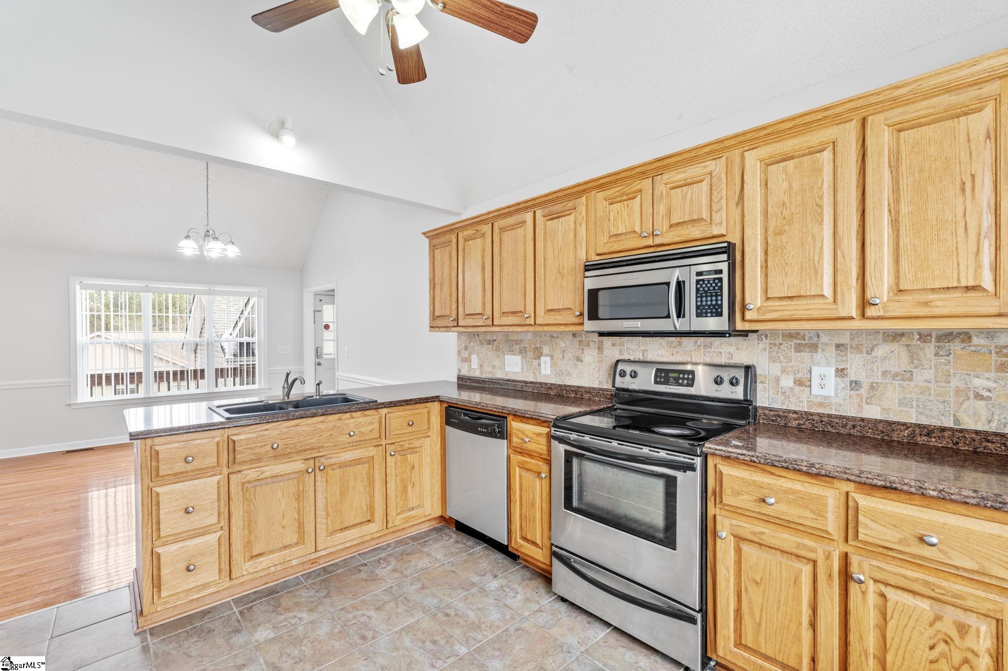 101 Oak Leaf Court Pickens, SC 29671 - Photo 21 of 42