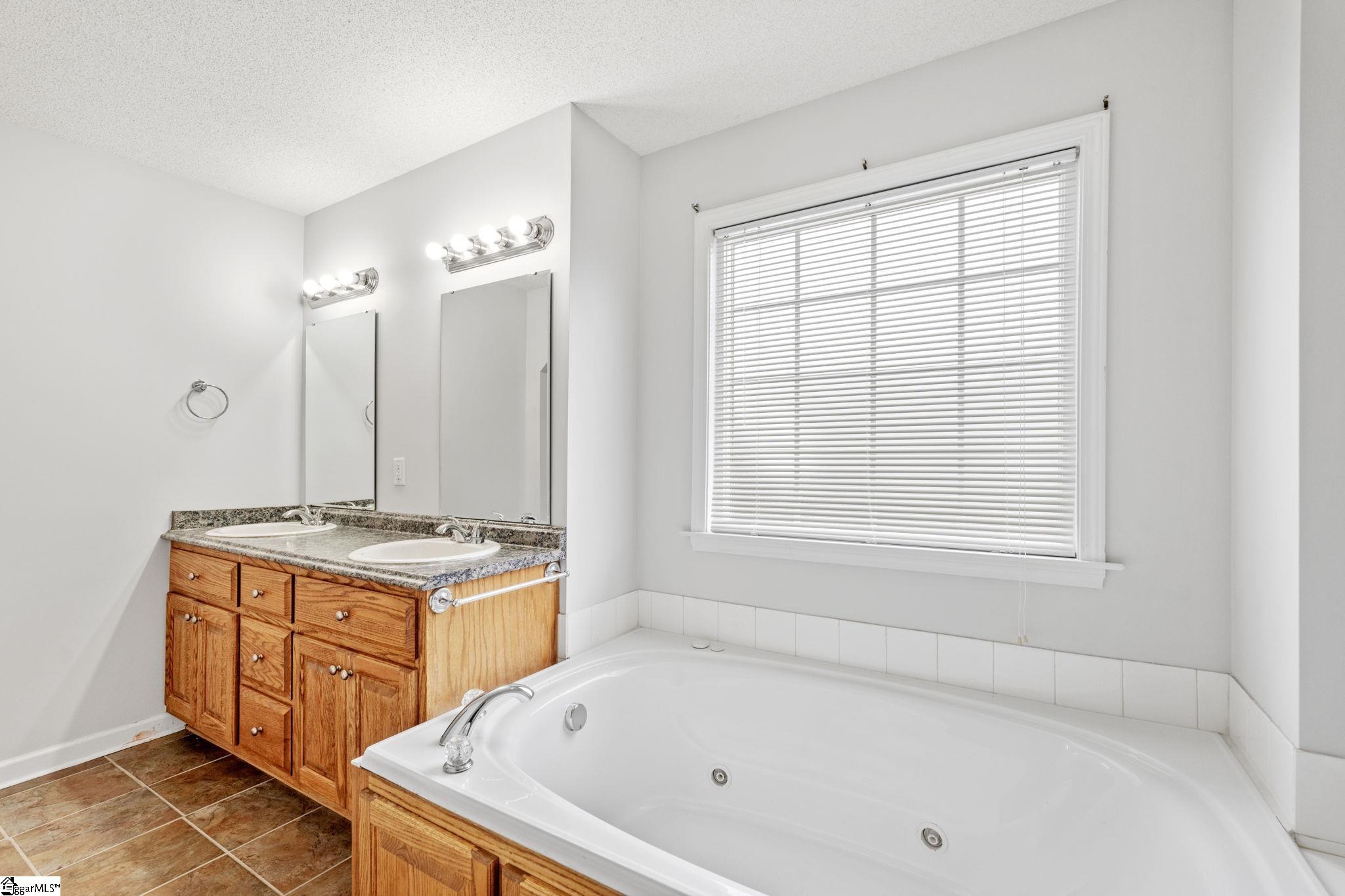 101 Oak Leaf Court Pickens, SC 29671 - Photo 27 of 42