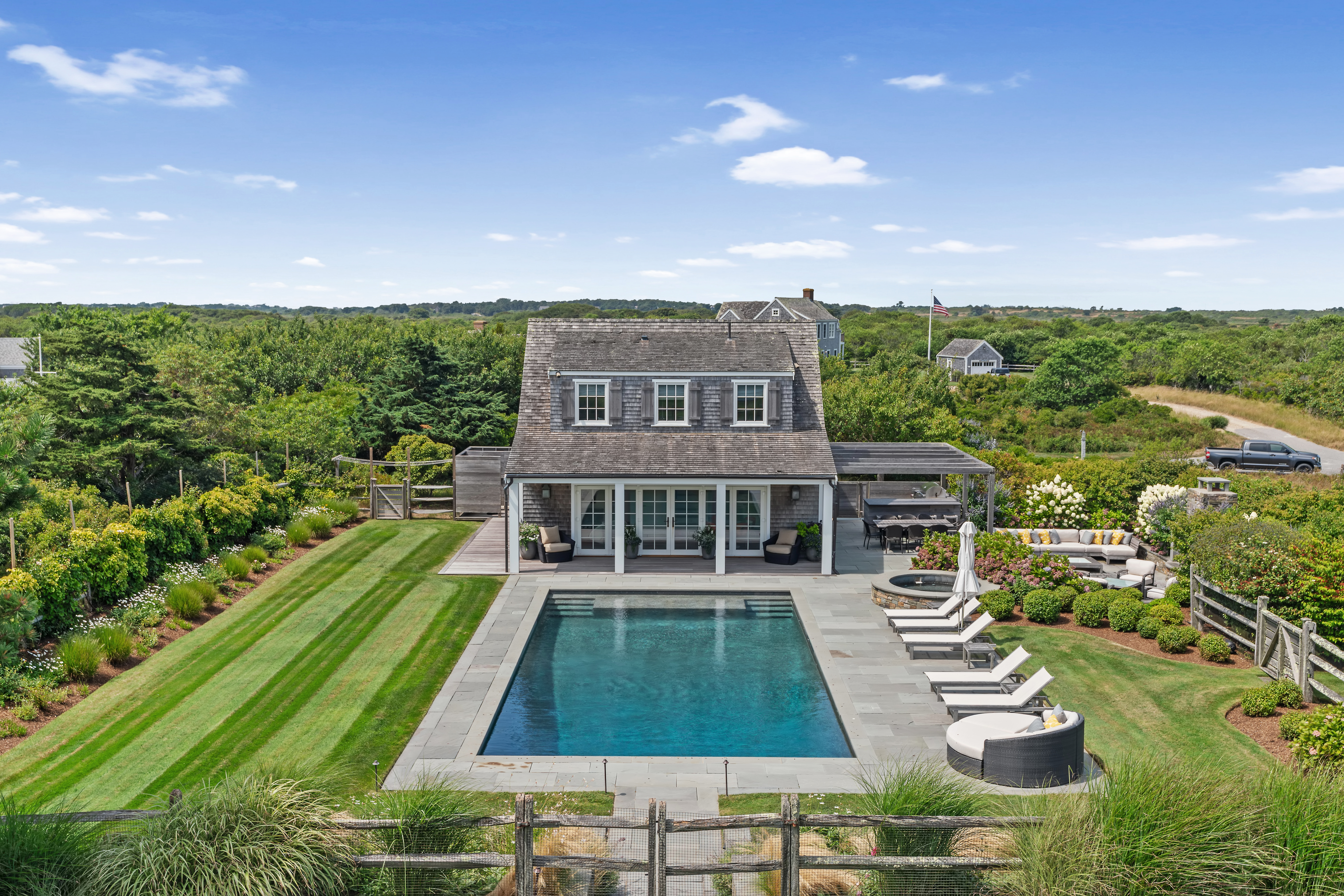2 Fintry Lane Nantucket, MA 02554 - Photo 4 of 49