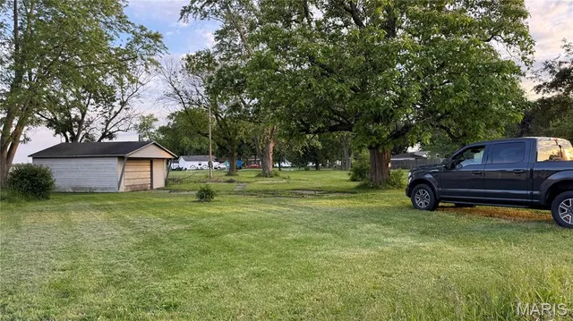 $40,000 | 714 East Main Street, Alhambra, IL 62001