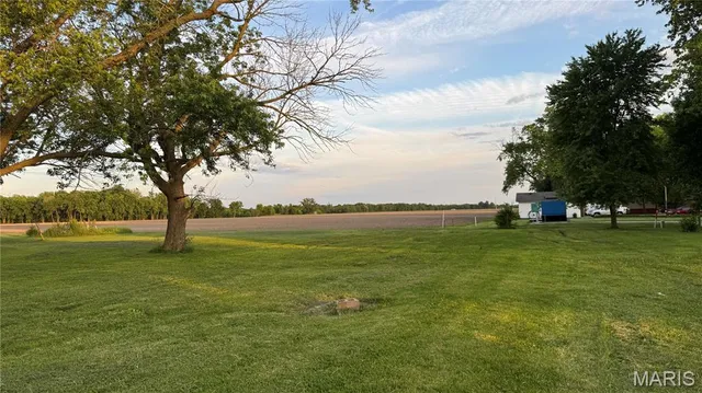 $40,000 | 714 East Main Street, Alhambra, IL 62001