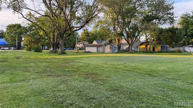 $40,000 | 714 East Main Street, Alhambra, IL 62001