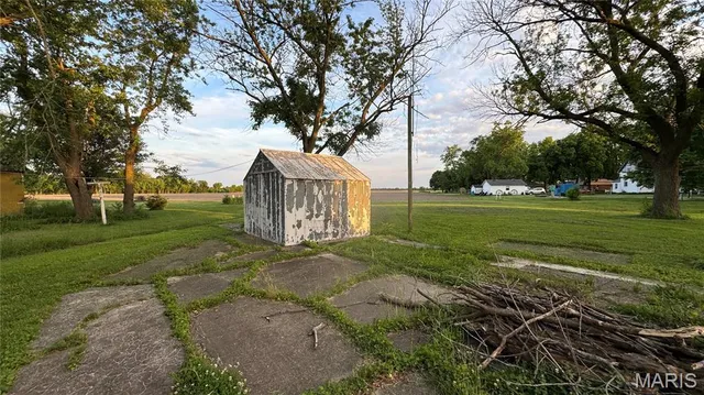 $40,000 | 714 East Main Street, Alhambra, IL 62001