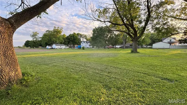 $40,000 | 714 East Main Street, Alhambra, IL 62001