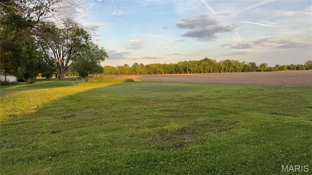 $40,000 | 714 East Main Street, Alhambra, IL 62001